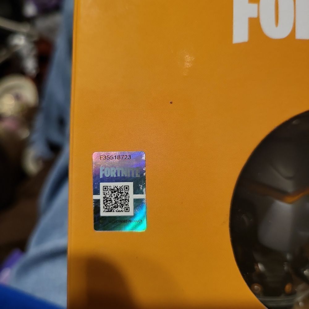Fortnite vinyl figure   - Picture 4 of 4